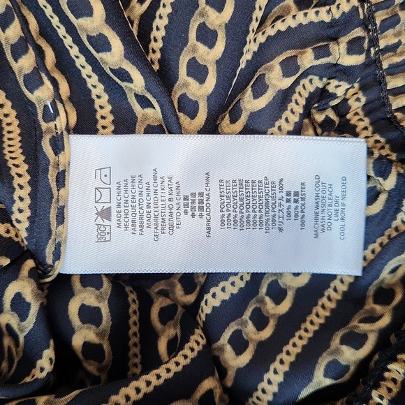 🔥FINAL💲⬇️MICHAEL Michael Kors Black/Gold Chain Print Smocked Top, Size M ~ EUC - Picture 4 of 7